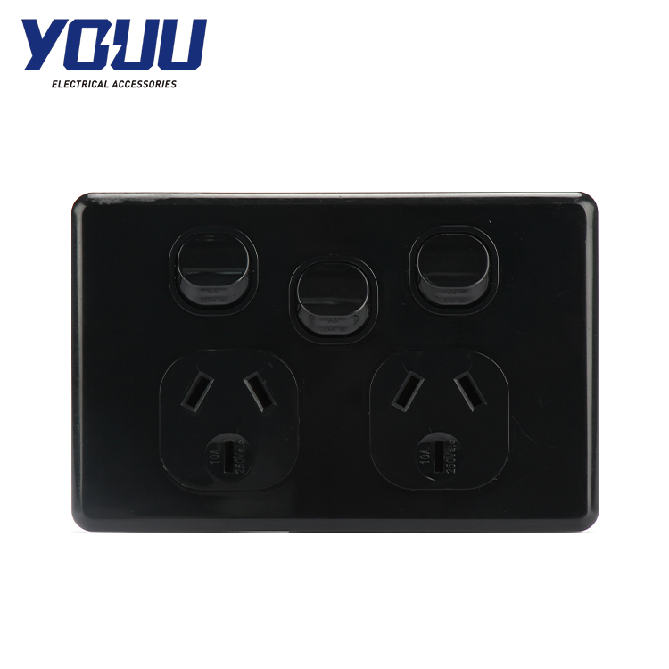 Double Power Point with Extra Switch Horizontal Black 250V 10